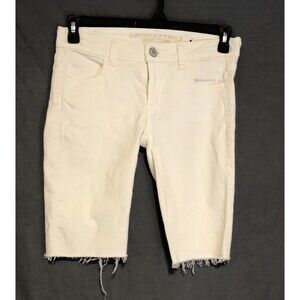 American Eagle Women’s White Jean Shorts Size 4.